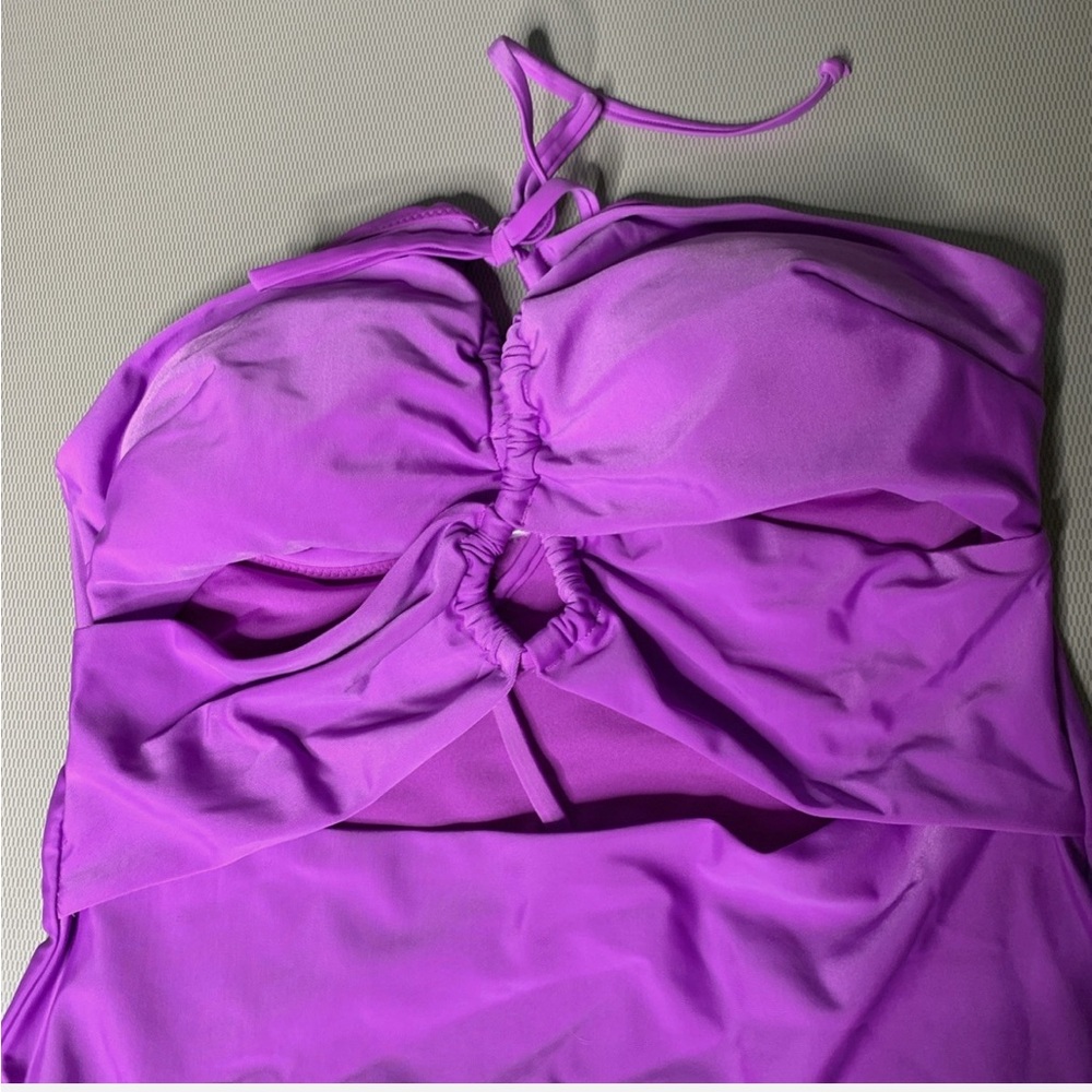 H&M high-leg cut-out swimsuit in purple - Picture 6 of 7